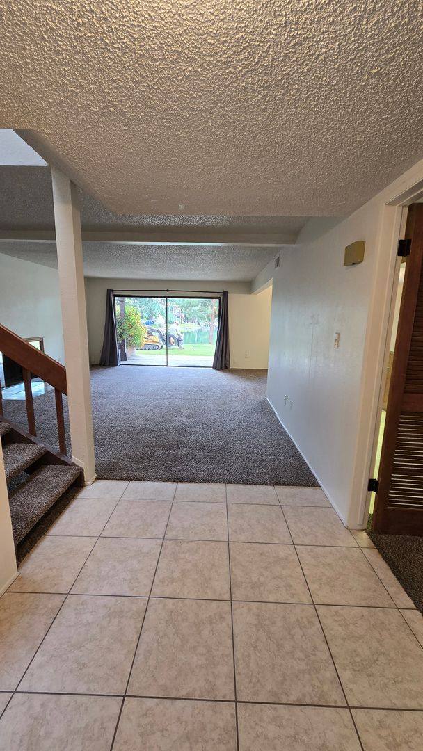 House for rent at 4147 Pinewood Lake Dr, Bakersfield, CA 93309
