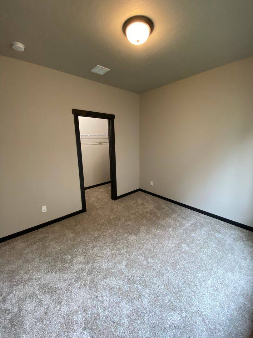 House for rent at 198 Ironwood Dr, Blanchard, ID 83804