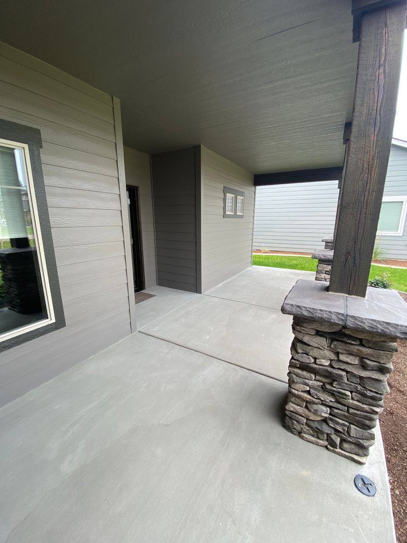 House for rent at 198 Ironwood Dr, Blanchard, ID 83804