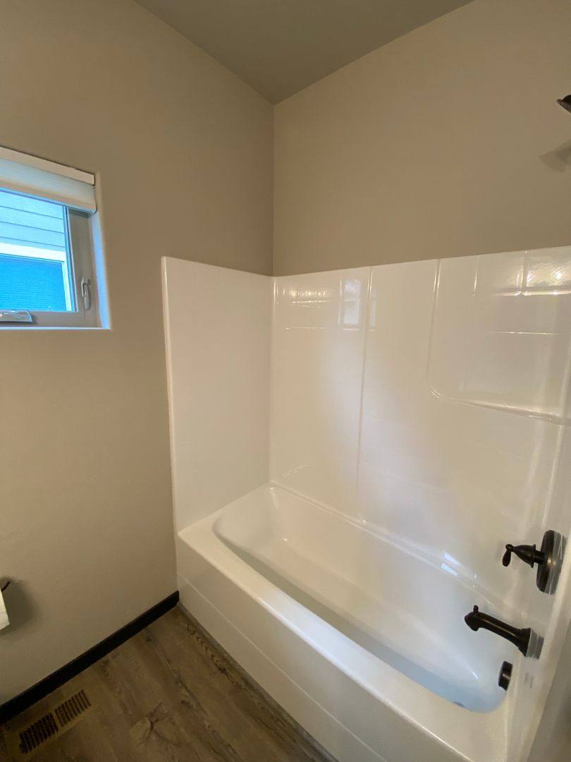 House for rent at 198 Ironwood Dr, Blanchard, ID 83804