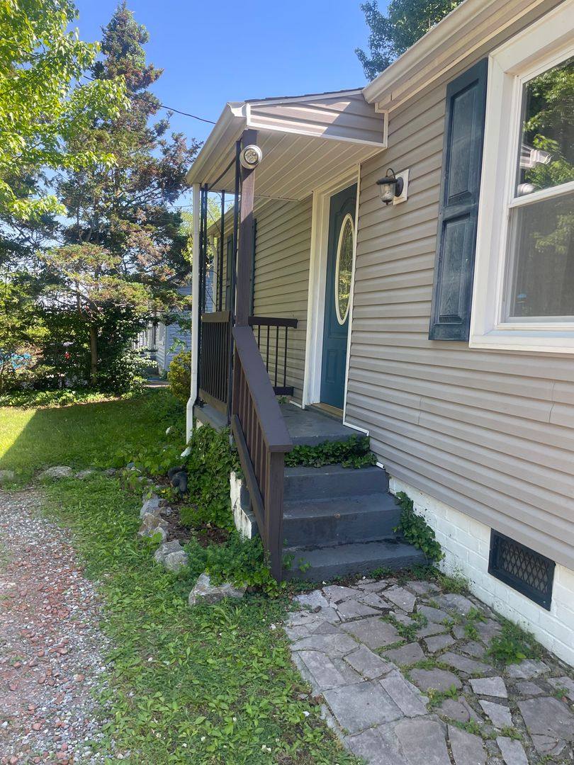 House for rent at 3528 S Haven Rd, Knoxville, TN 37920