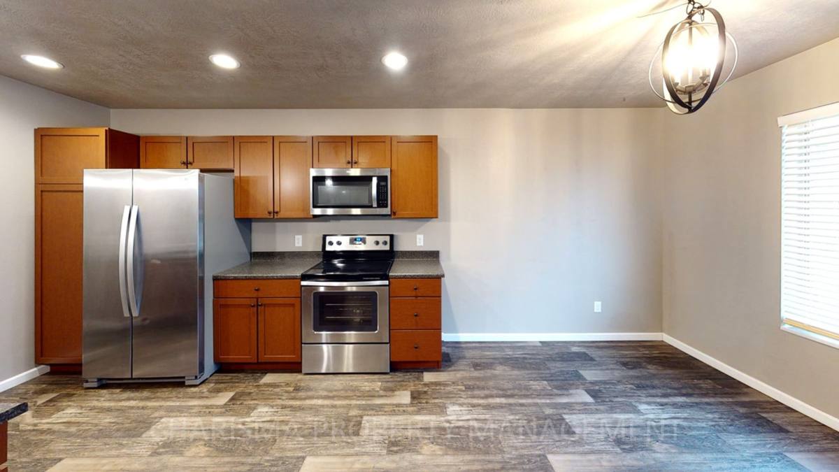 Apartment for rent at 3800, 3804 & 3808 N Oklahoma Ave, Sioux Falls, SD 57107