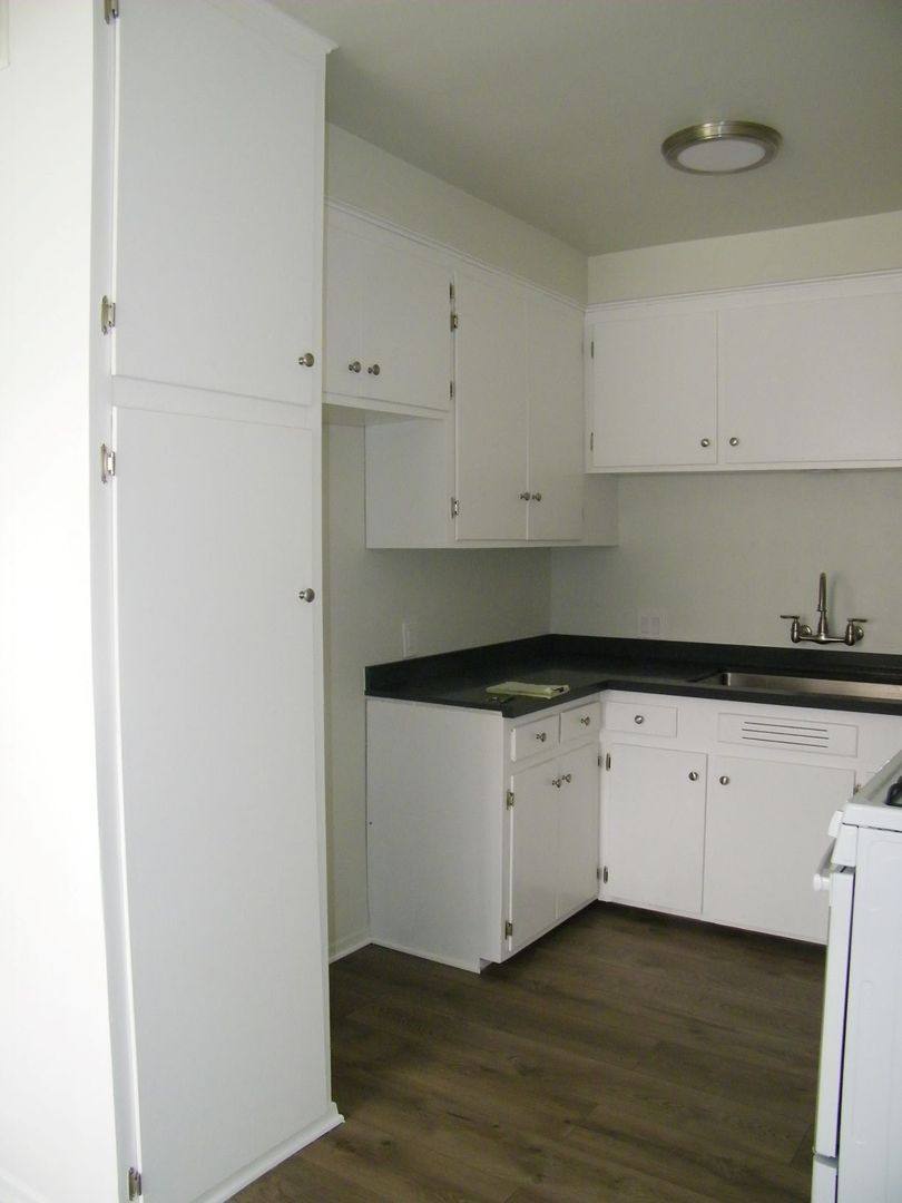 Apartment for rent at 7013 Glasgow Ave, Los Angeles, CA 90045