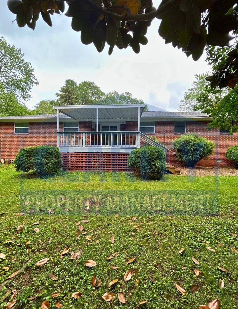House for rent at 4035 N Ocoee St, Cleveland, TN 37312