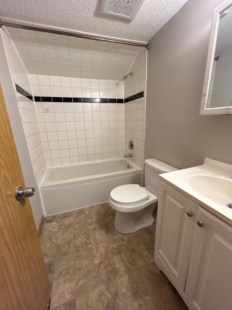 House for rent at 623 Maryland Ave E, Saint Paul, MN 55130