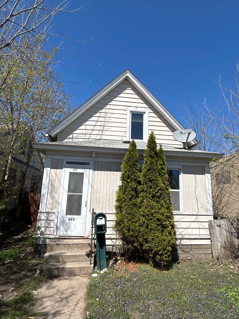 House for rent at 623 Maryland Ave E, Saint Paul, MN 55130