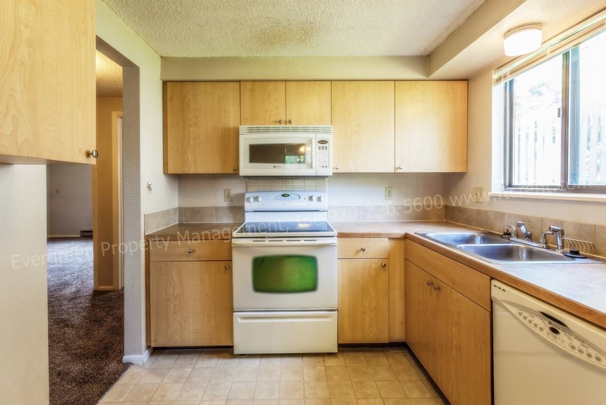 Apartment for rent at 915 917 Camelot Court, Fort Collins, CO 80525
