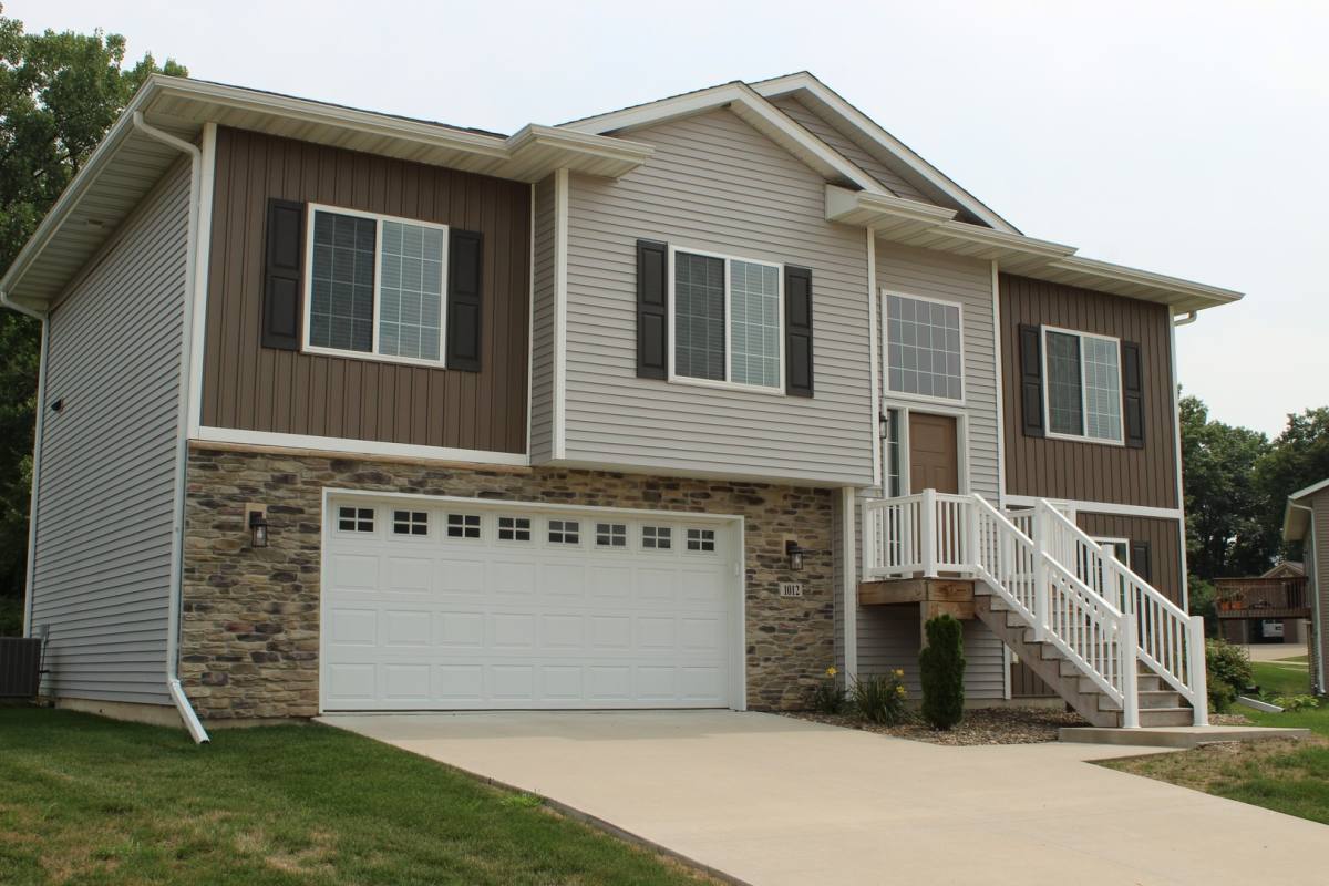 House for rent at 1012 Manitou Trail, Iowa City, IA 52245