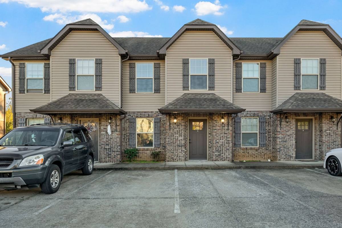 Apartment for rent at 1772 Spring Water Dr, Clarksville, TN 37040