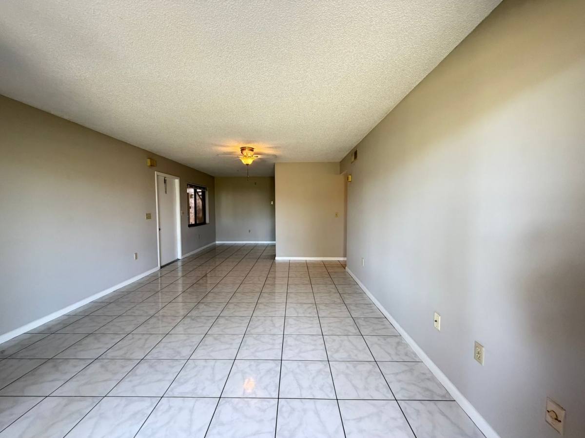 Apartment for rent at 5175 Vineland Rd, Orlando, FL 32811