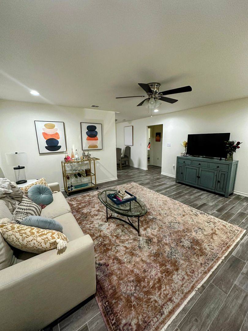 Apartment for rent at 3514 Highway 69 N, Nederland, TX 77627