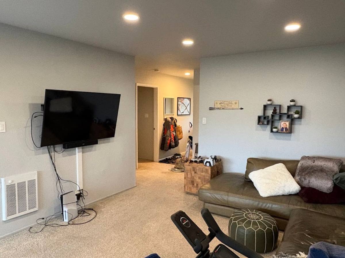 Apartment for rent at 339 Broadway, Alameda, CA 94501