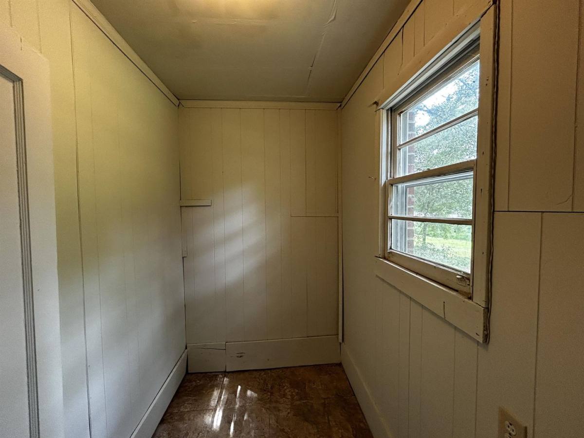 House for rent at 1233 Crenshaw St, Pendleton, SC 29670