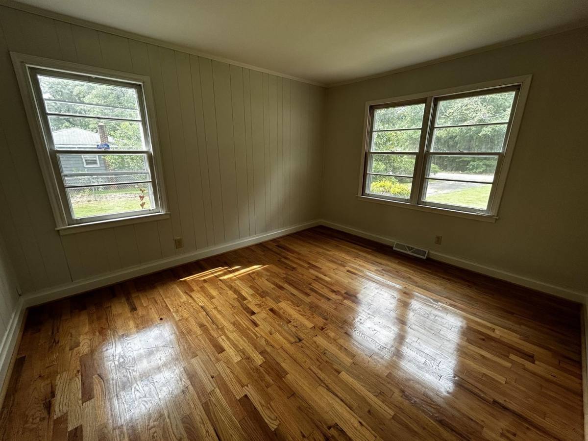 House for rent at 1233 Crenshaw St, Pendleton, SC 29670