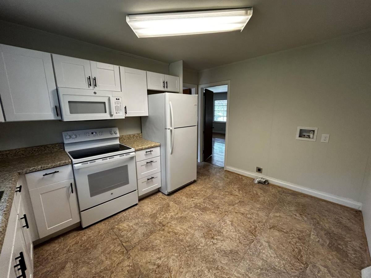 House for rent at 1233 Crenshaw St, Pendleton, SC 29670