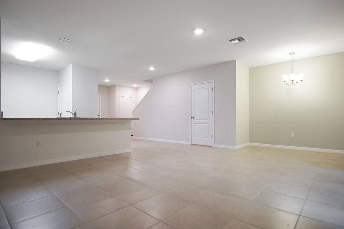 Townhouse for rent at 467 Arbor Lakes Dr, Davenport, FL 33896