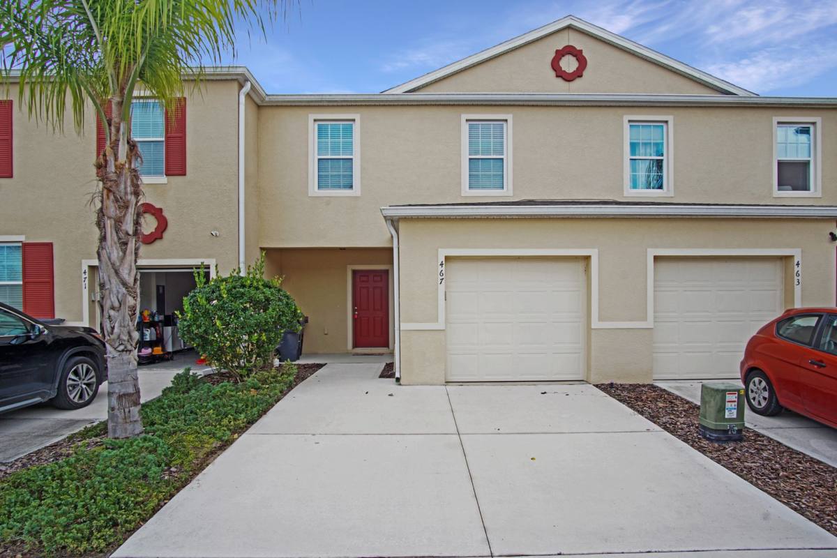 Townhouse for rent at 467 Arbor Lakes Dr, Davenport, FL 33896