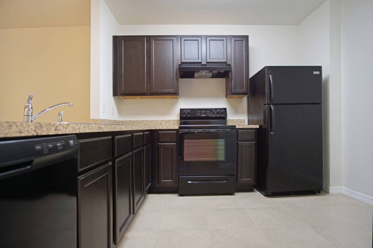 Townhouse for rent at 467 Arbor Lakes Dr, Davenport, FL 33896