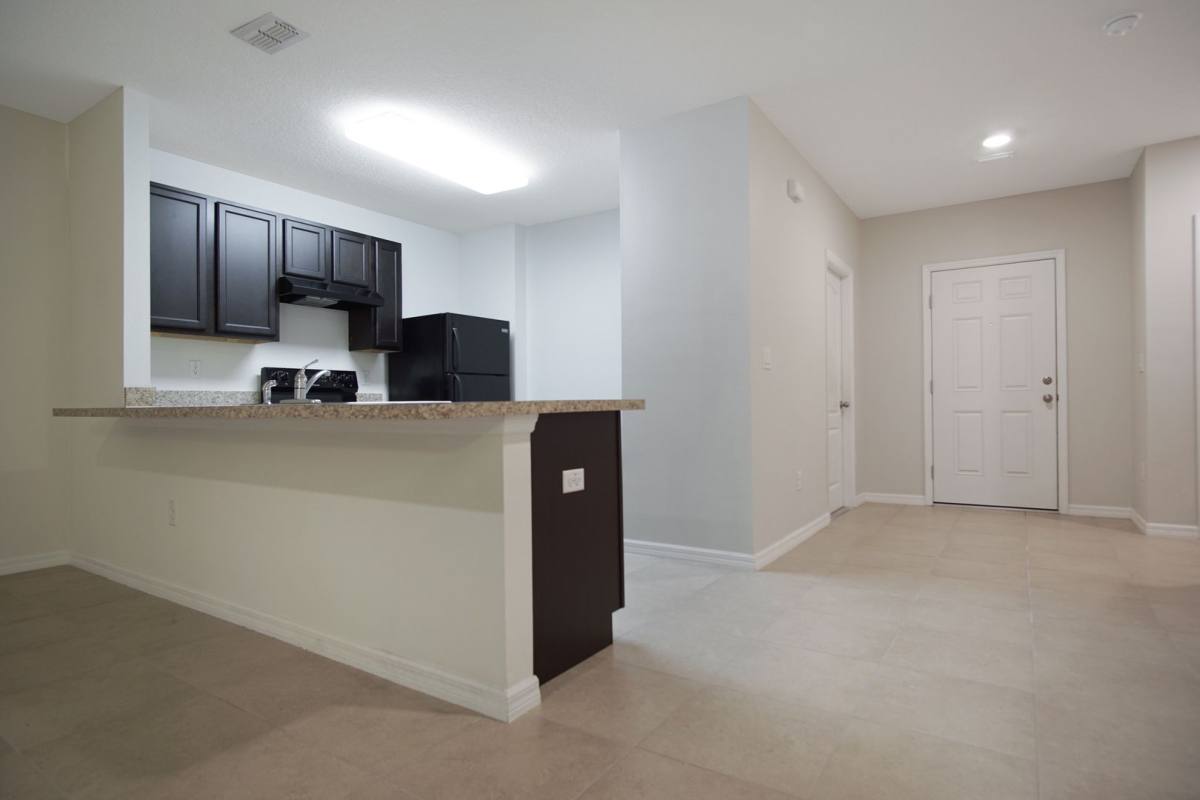 Townhouse for rent at 467 Arbor Lakes Dr, Davenport, FL 33896