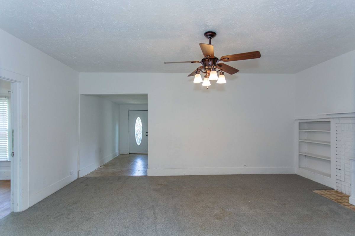 House for rent at 1710 Pearl Ave, Wichita Falls, TX 76301