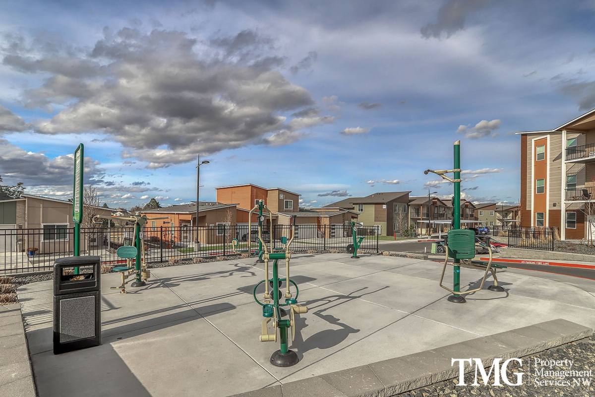 Apartment for rent at 7942 W 10th Ave, Kennewick, WA 99336
