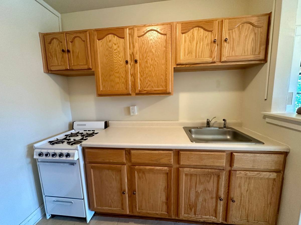 Apartment for rent at 1725 E Park Place, Milwaukee, WI 53211