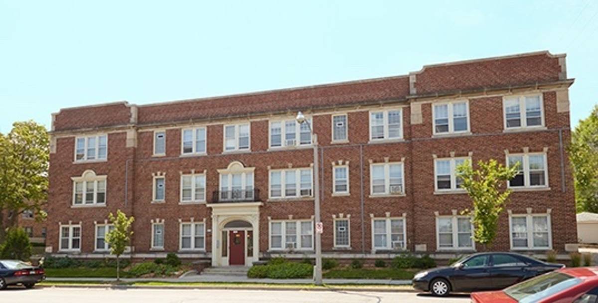 Apartment for rent at 1725 E Park Place, Milwaukee, WI 53211