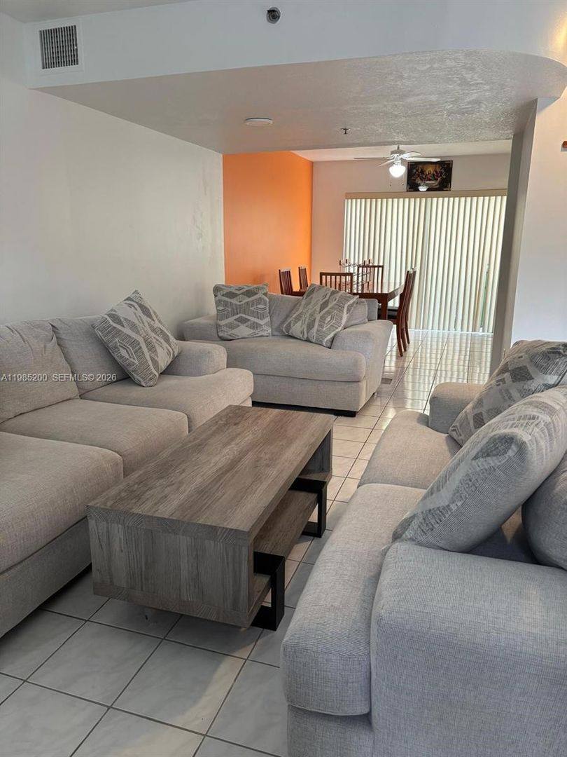 House for rent at 133 Riviera Circle, Fort Lauderdale, FL 33326