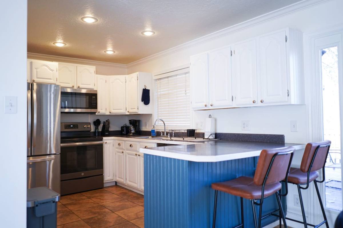 Apartment for rent at 220 E 4300 S, Ogden, UT 84405