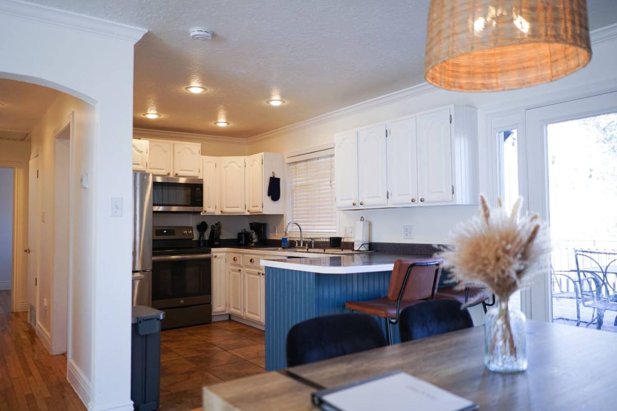 Apartment for rent at 220 E 4300 S, Ogden, UT 84405