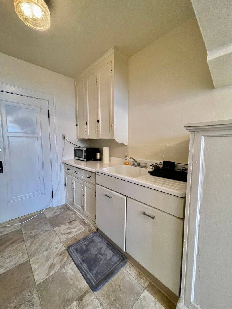 Apartment for rent at 1805 E Park Place, Milwaukee, WI 53211