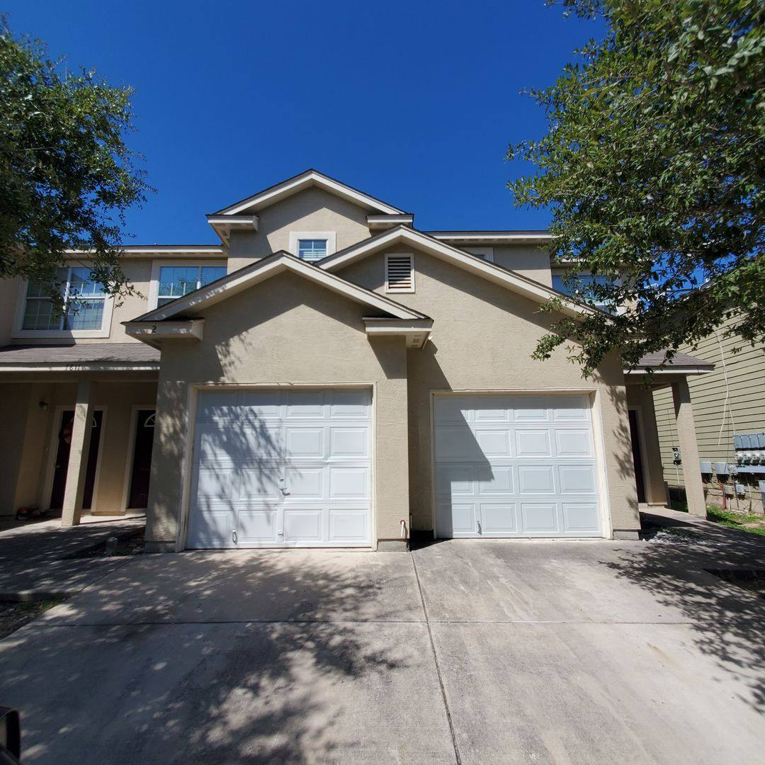 Townhouse for rent at 7811 Kingsbury Way, San Antonio, TX 78240