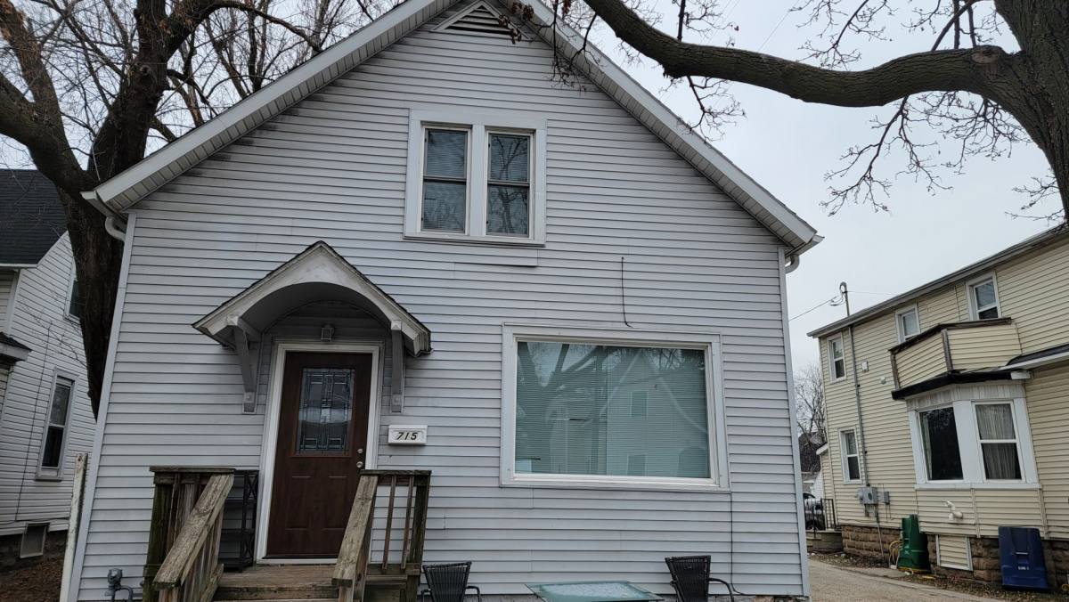House for rent at 715 Chicago St, Green Bay, WI 54301