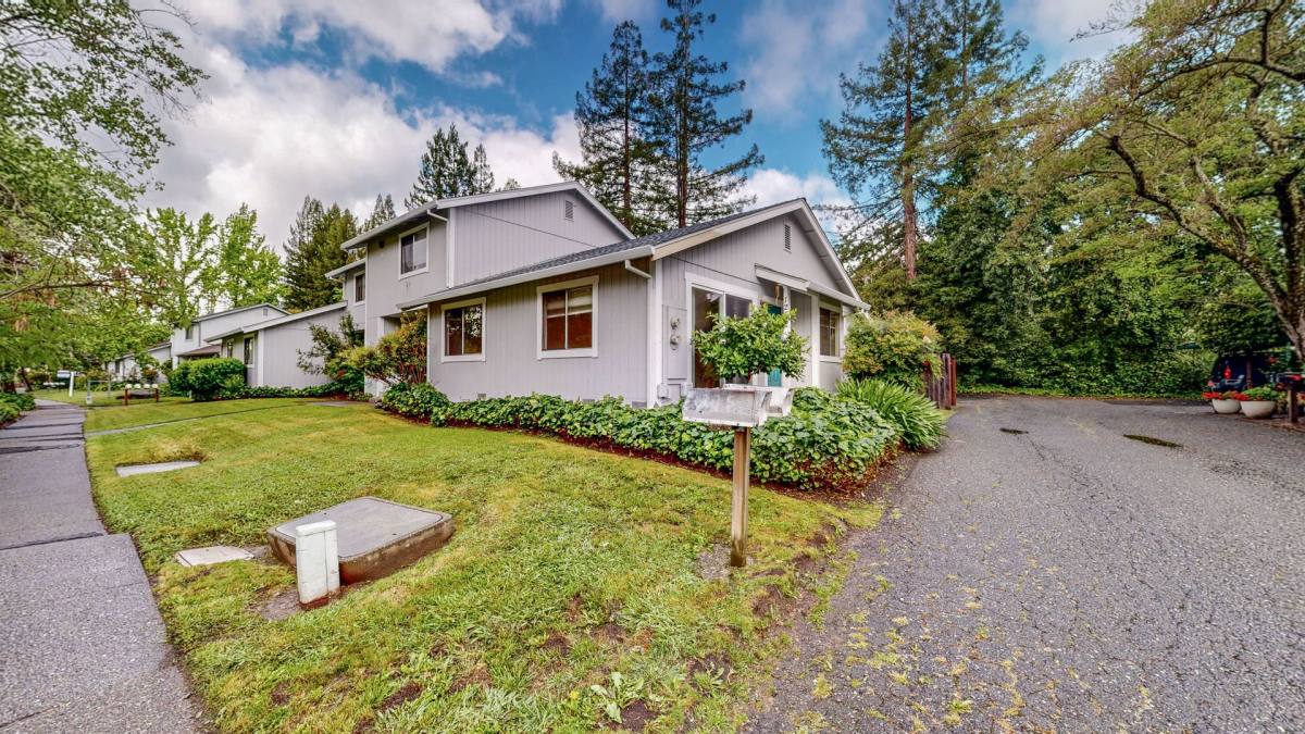 Apartment for rent at 1201-1255 Mission Blvd, Santa Rosa, CA 95409