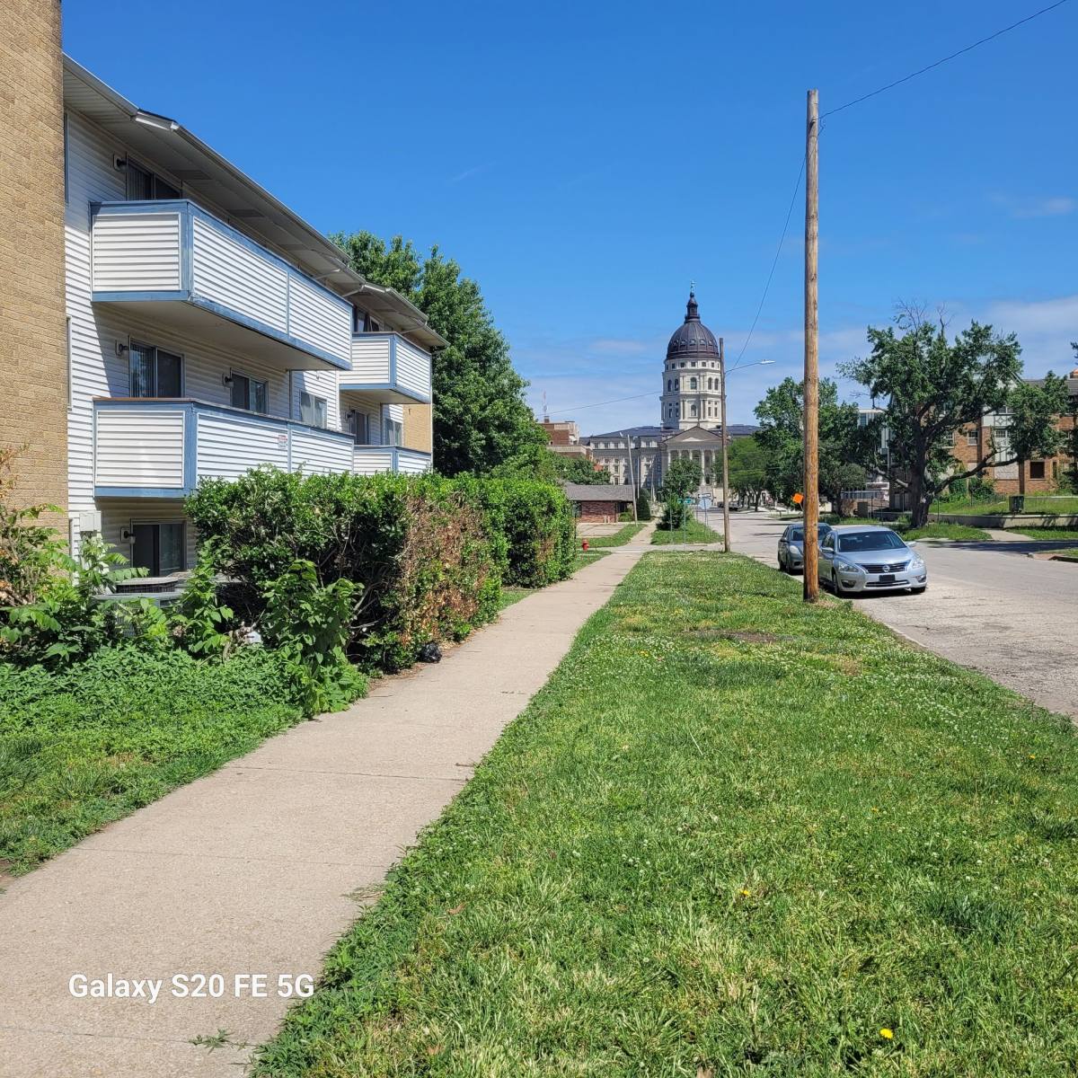 Apartment for rent at 837 SW Tyler St, Topeka, KS 66612