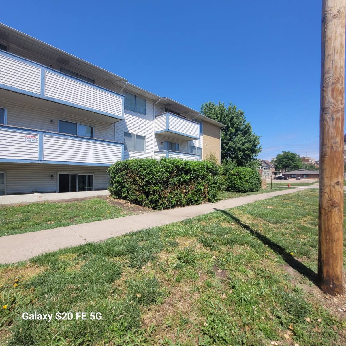 Apartment for rent at 837 SW Tyler St, Topeka, KS 66612
