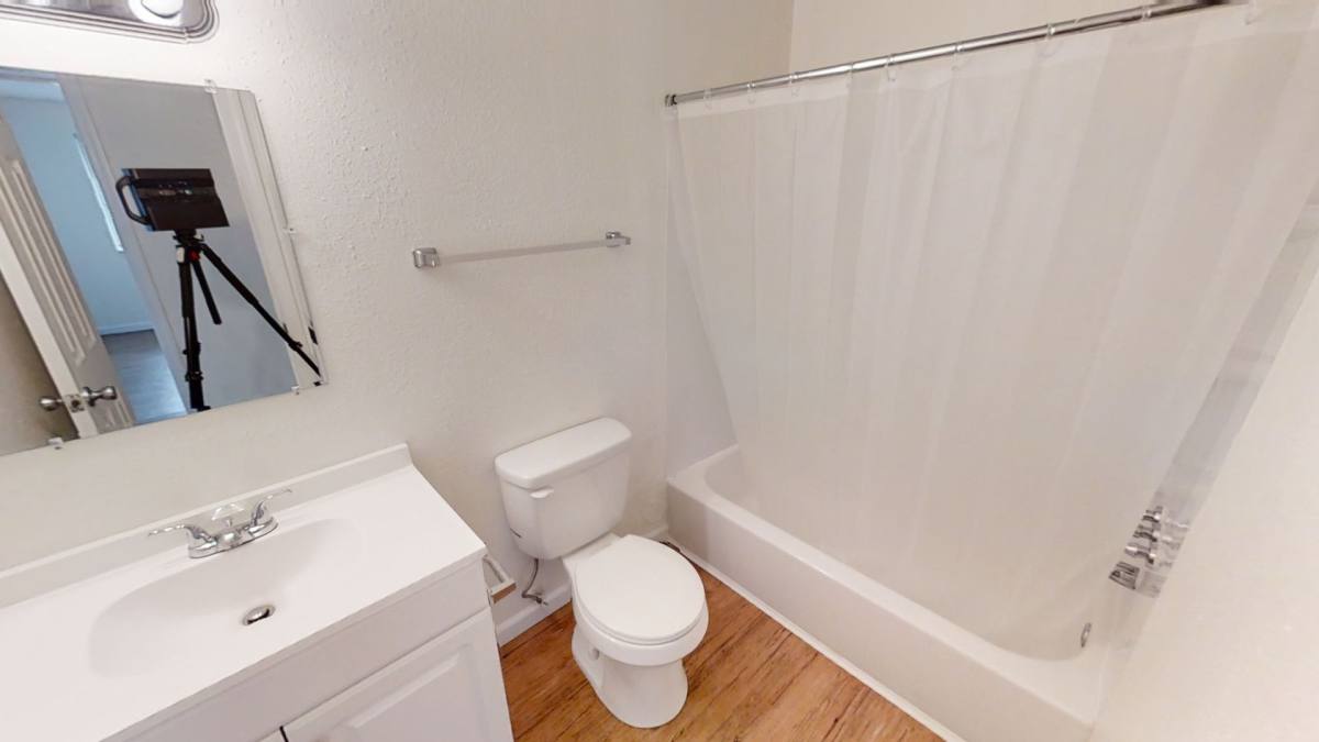 Apartment for rent at 837 SW Tyler St, Topeka, KS 66612
