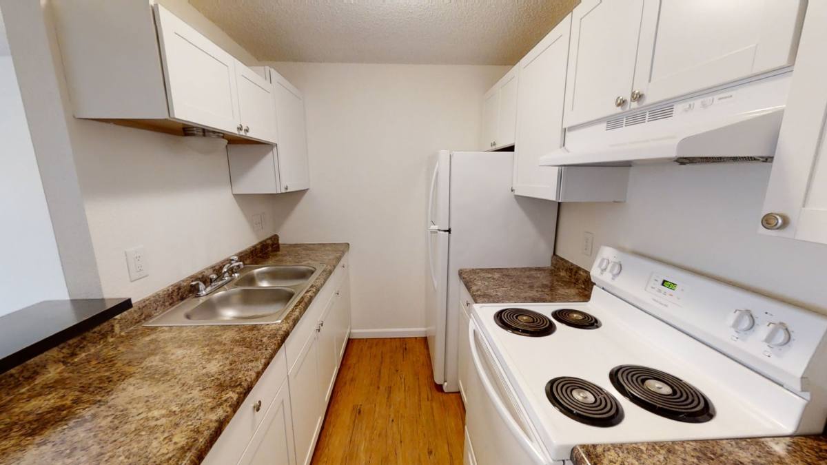 Apartment for rent at 837 SW Tyler St, Topeka, KS 66612