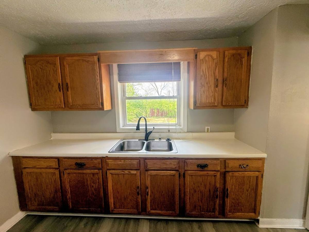 464 Keck Ave, Akron, OH 44305 - House for Rent - Image 4