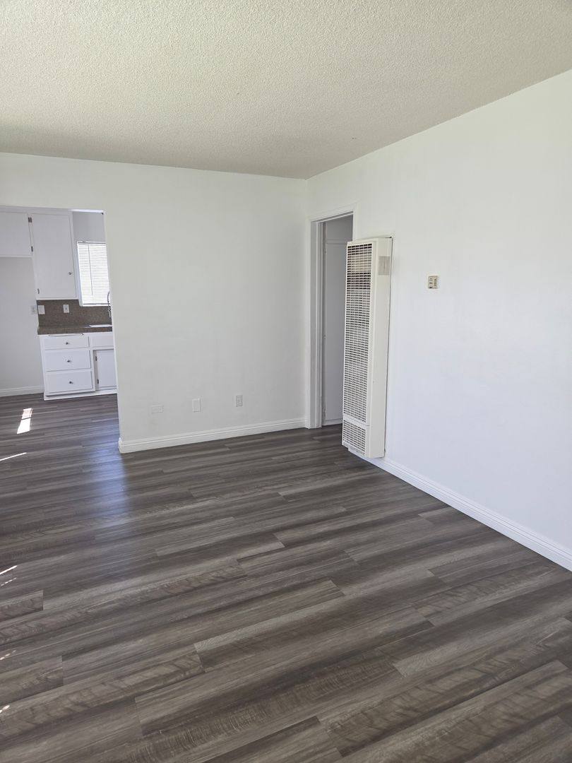 Apartment for rent at 1376 E Date St, Hemet, CA 92544