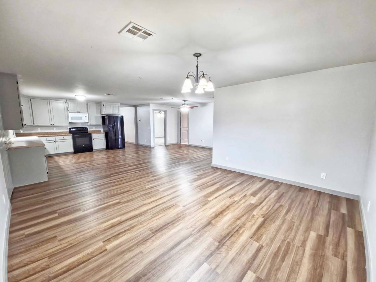 House for rent at 2750 Cobalt Court NW, Piedmont, OK 73078