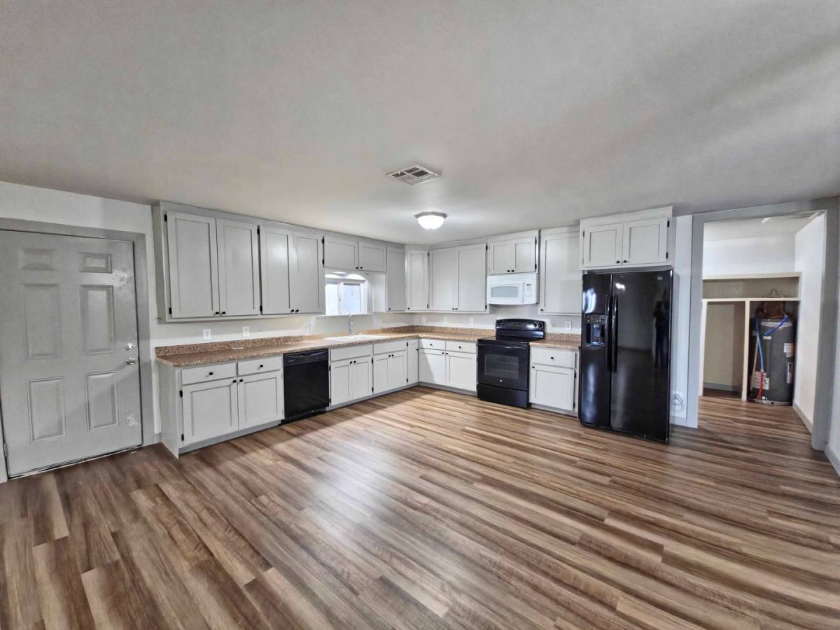 House for rent at 2750 Cobalt Court NW, Piedmont, OK 73078