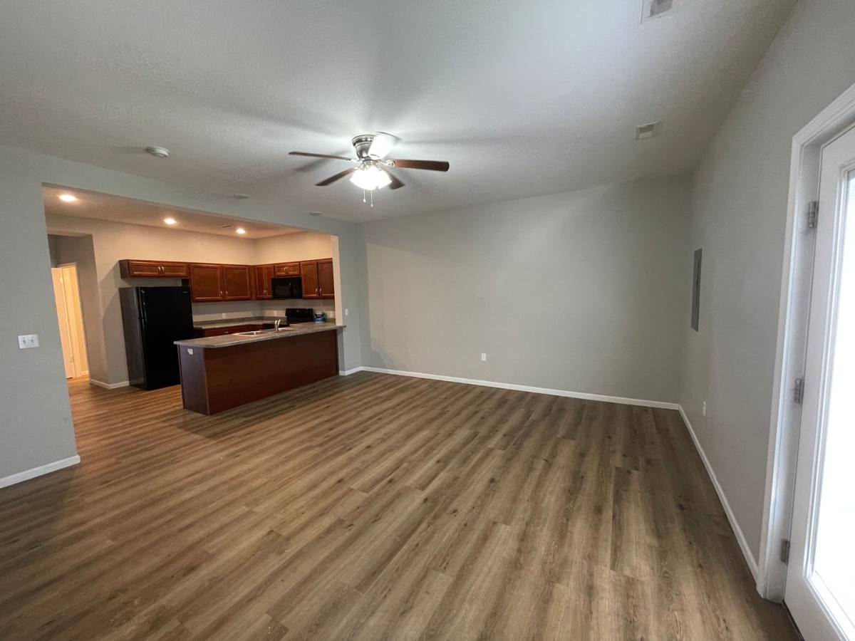 Apartment for rent at 202 Tyler St, Fulton, MO 65251
