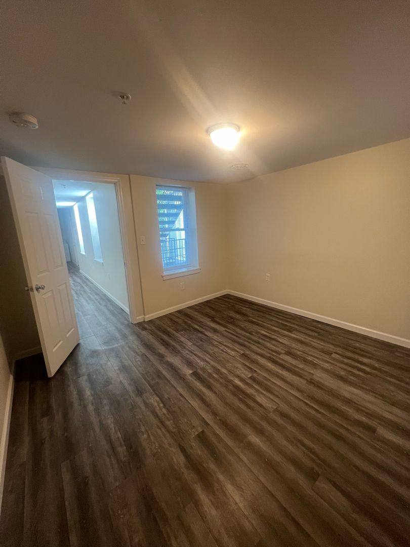 Apartment for rent at 109-111 W Louther St, Carlisle, PA 17013