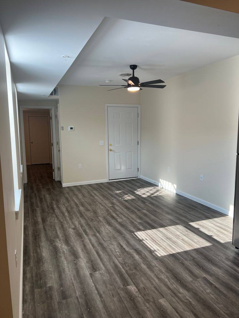 Apartment for rent at 109-111 W Louther St, Carlisle, PA 17013