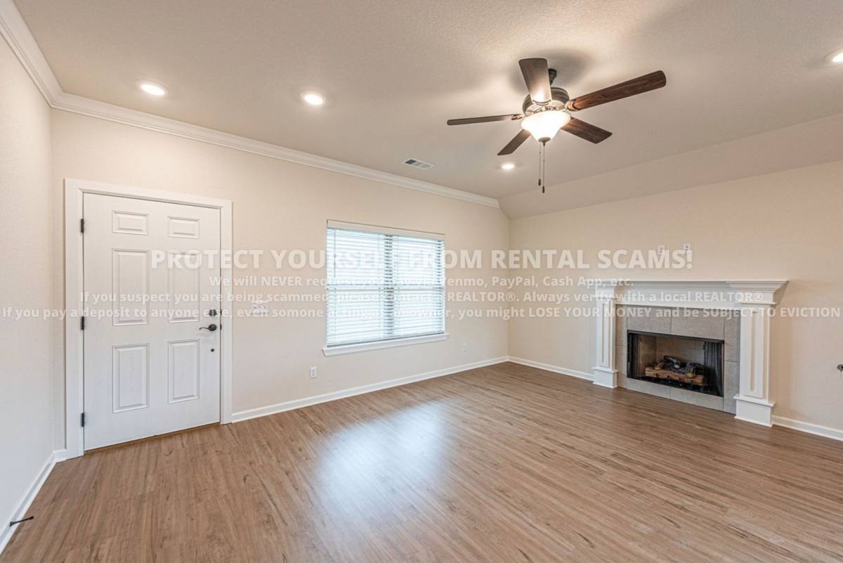 House for rent at 142 N Broyles Ave, Fayetteville, AR 72704