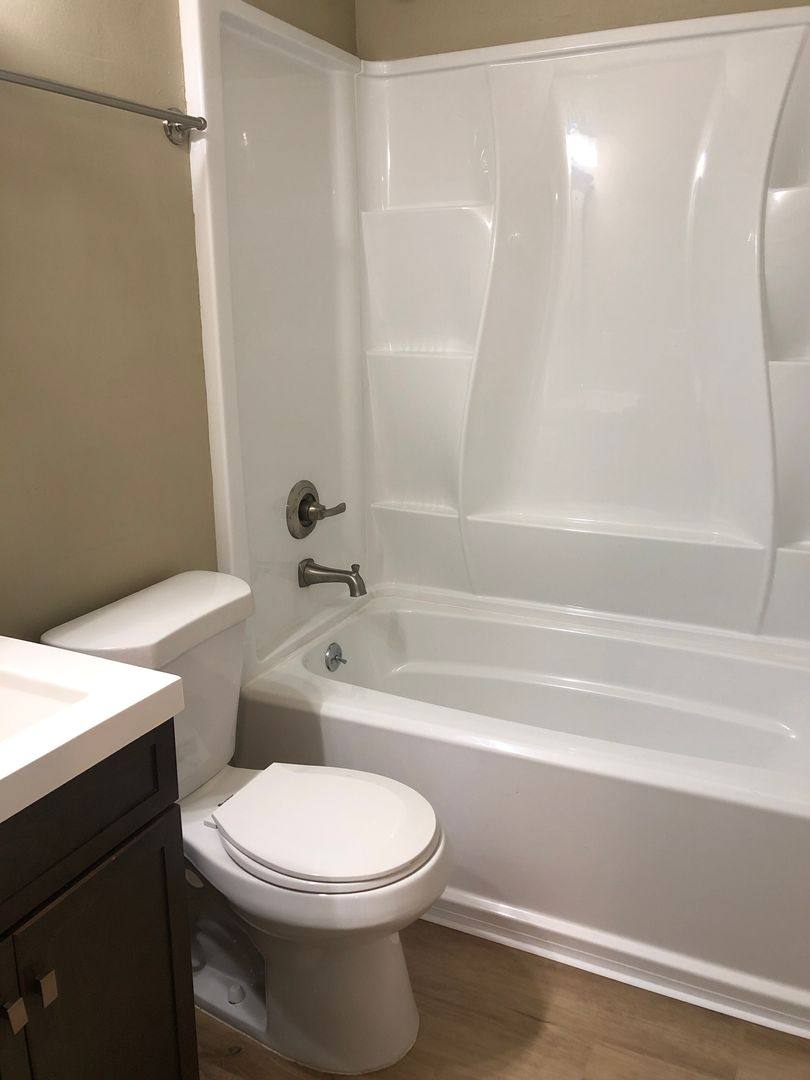 Apartment for rent at 5920 Reeds Rd, Mission, KS 66202