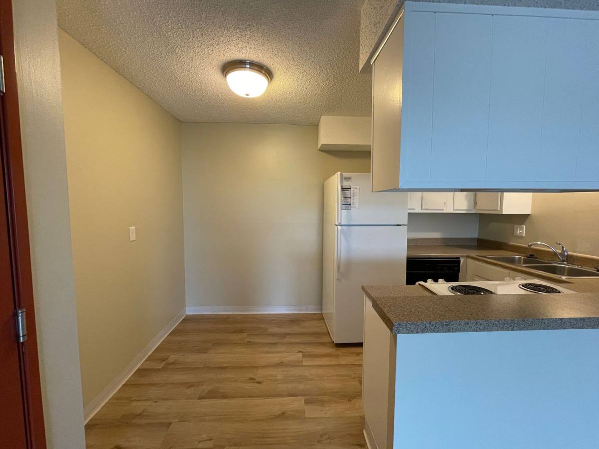 Apartment for rent at 5907 Reeds Rd, Mission, KS 66202