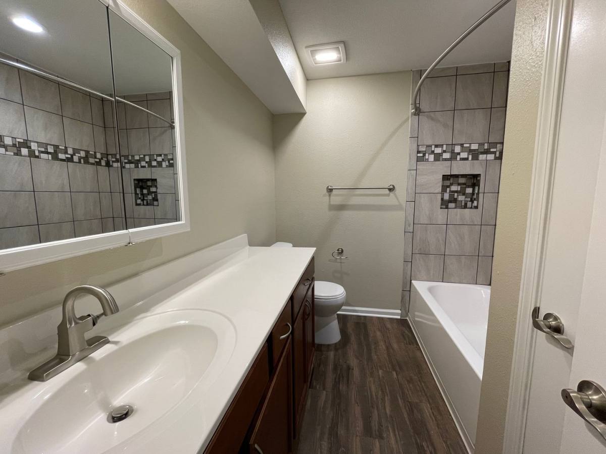 Apartment for rent at 5907 Reeds Rd, Mission, KS 66202