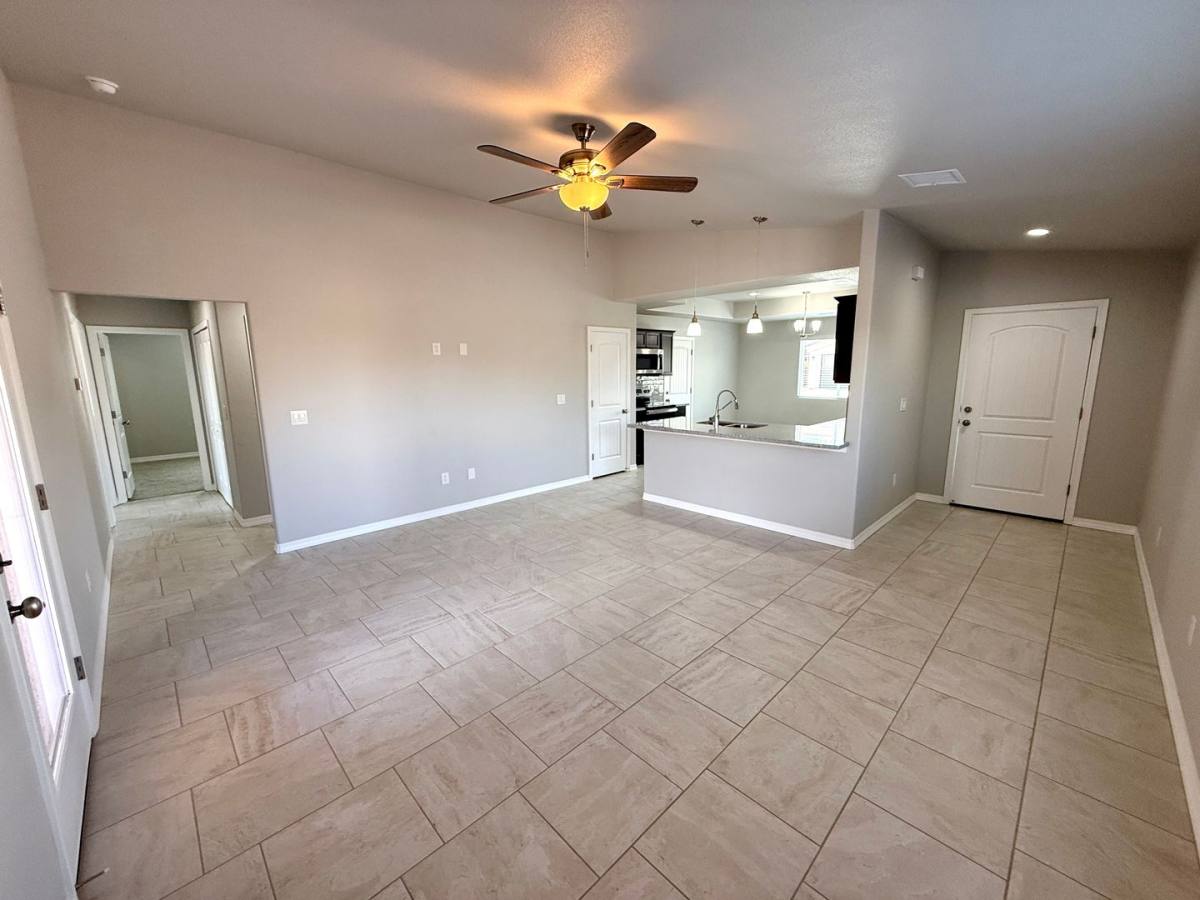 732 Vista Grande, Kingman, AZ 86409 - House for Rent - Image 6